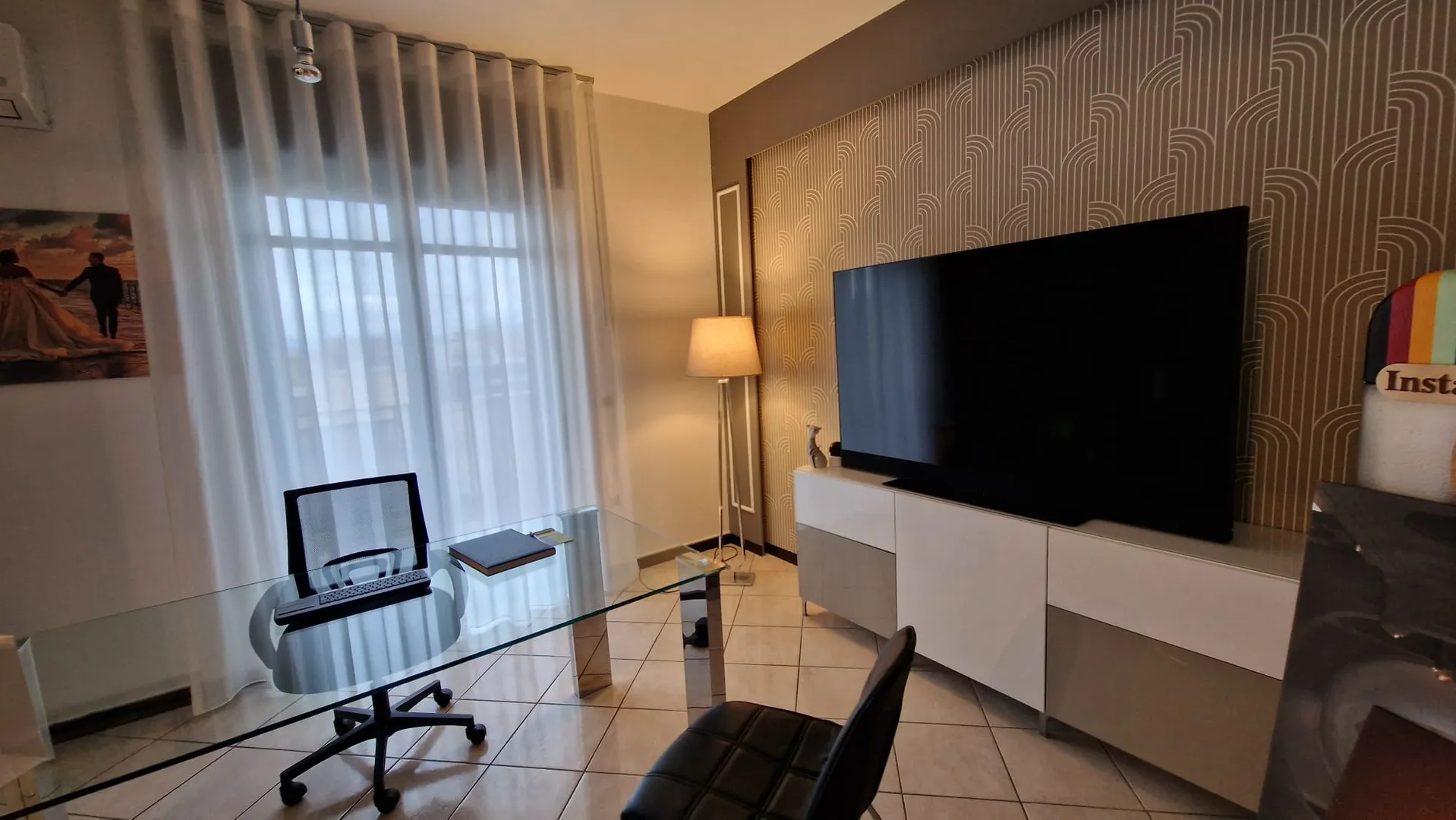 Outlet Vision - Stock parato astratto in rilievo Zambaiti. PZ 4