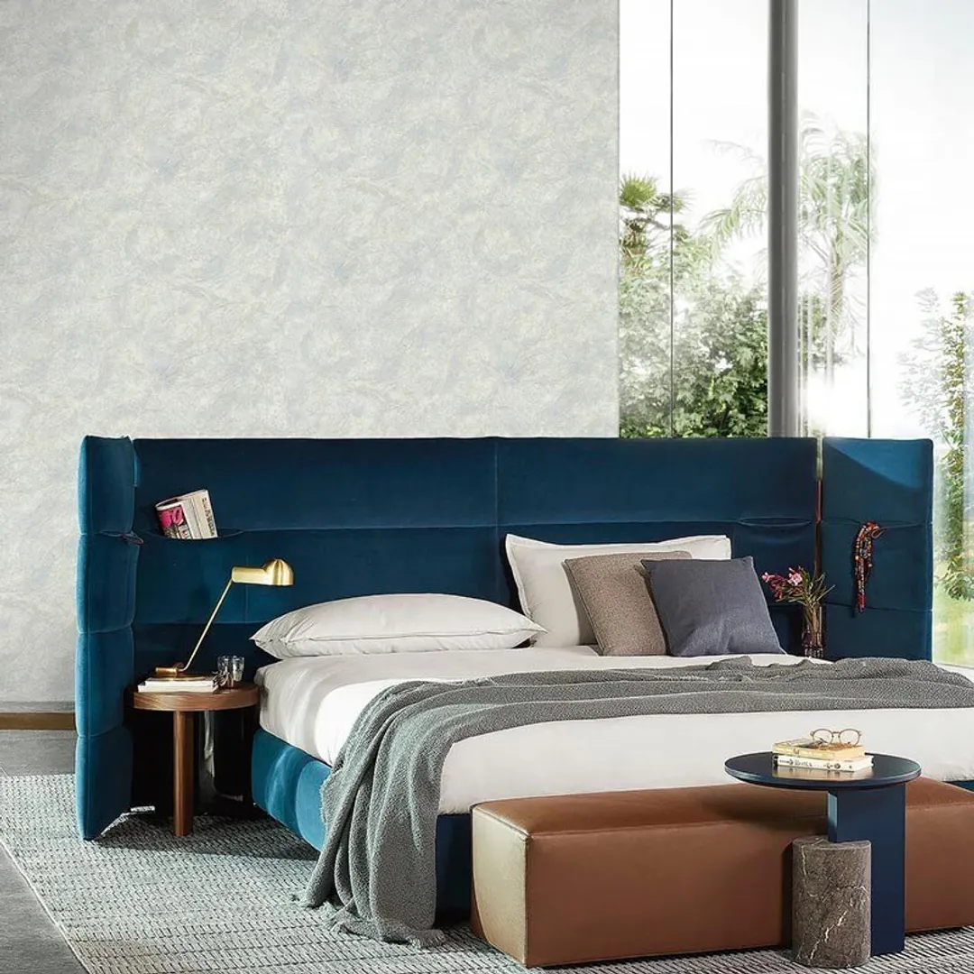 Blumarine n.5 - Parato effetto marmo in rilievo con griffe in varie colorazioni