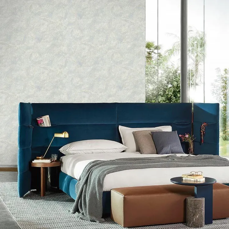 Blumarine n.5 - Parato effetto marmo in rilievo con griffe in varie colorazioni