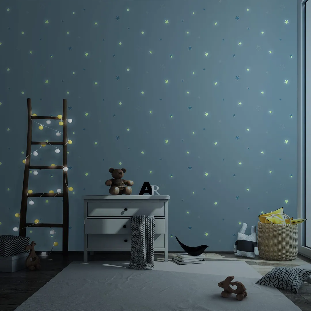Ada Kids - Carta da parato luminescente con stelline. Due referenze di colore. Rotoli grandi il doppio