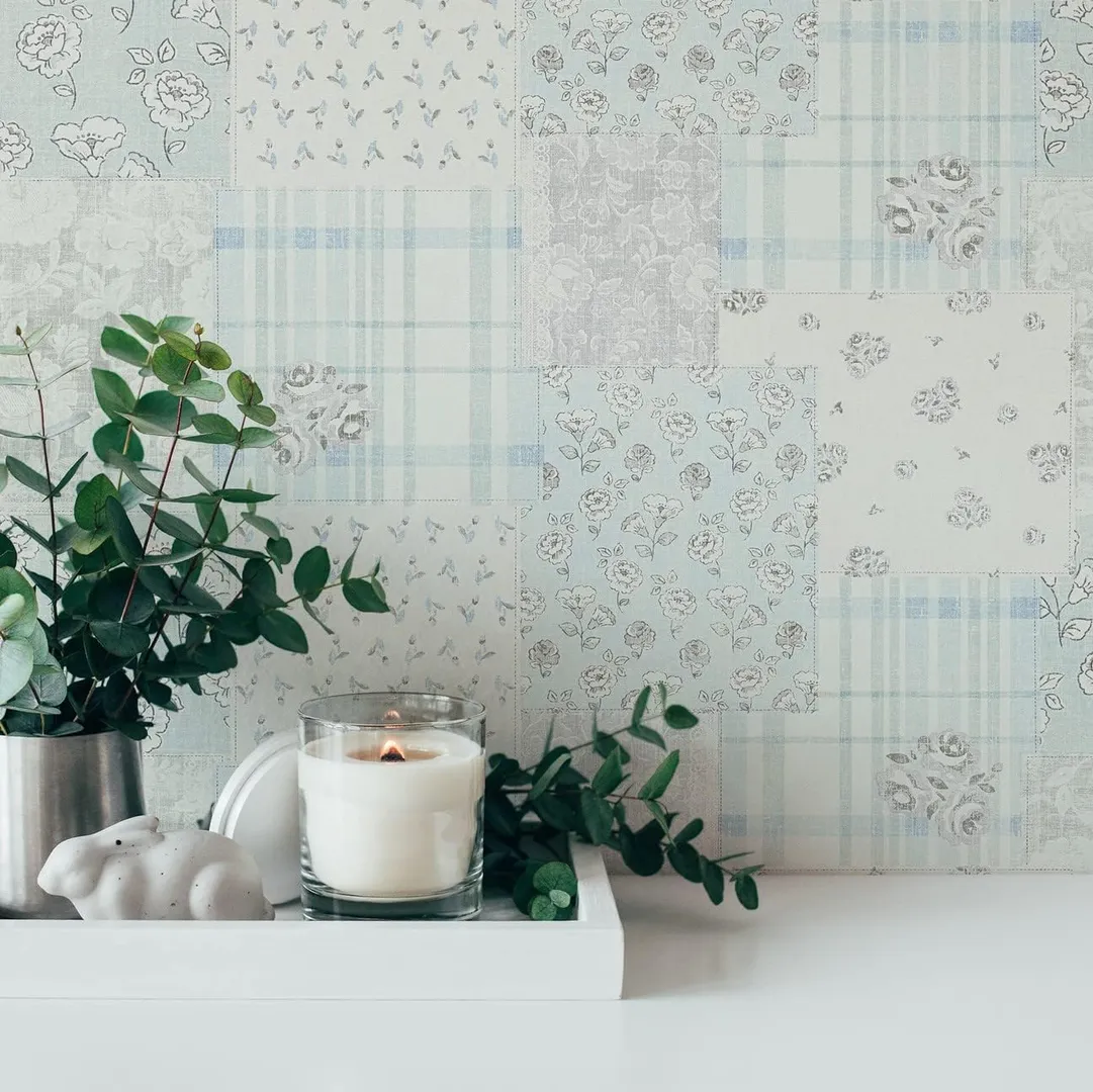 Country Charme - Parato shabby in vari colori. Stampa floreale trama tessuto